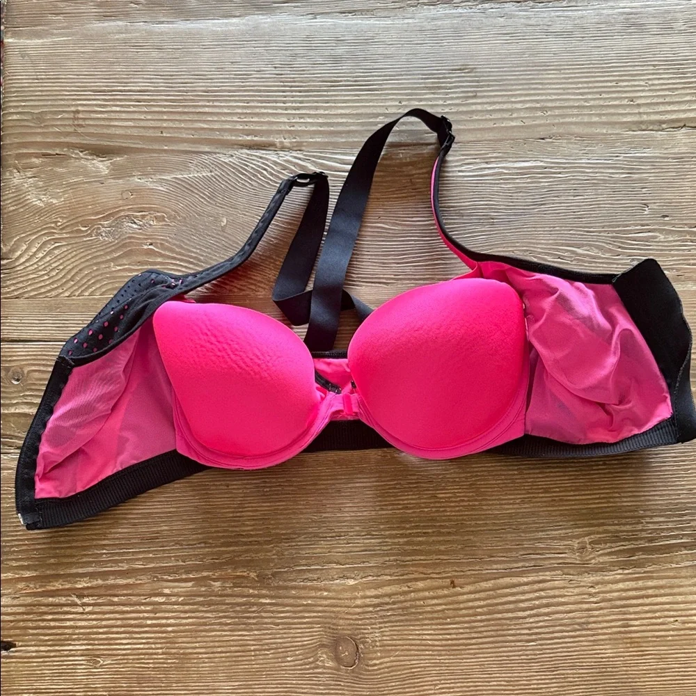 Victoria Secret VSX Black and Pink Perforated knockout Sports Bra